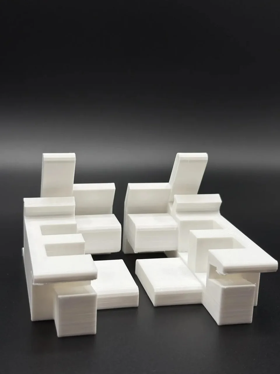 Боковой вид макета мебели после 3D-печати