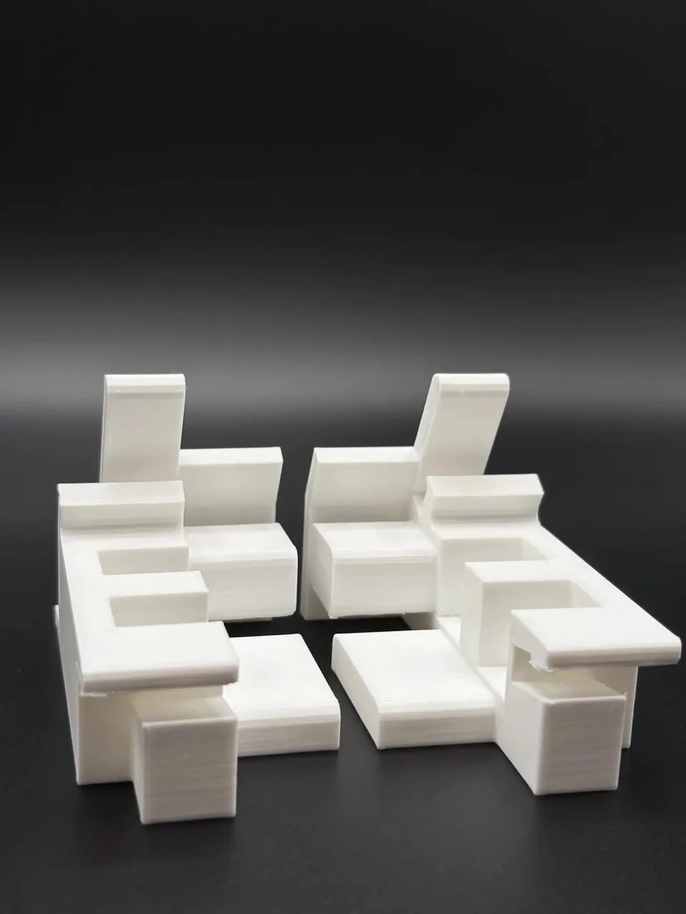Вид сверху на 3D-печатный макет мебели